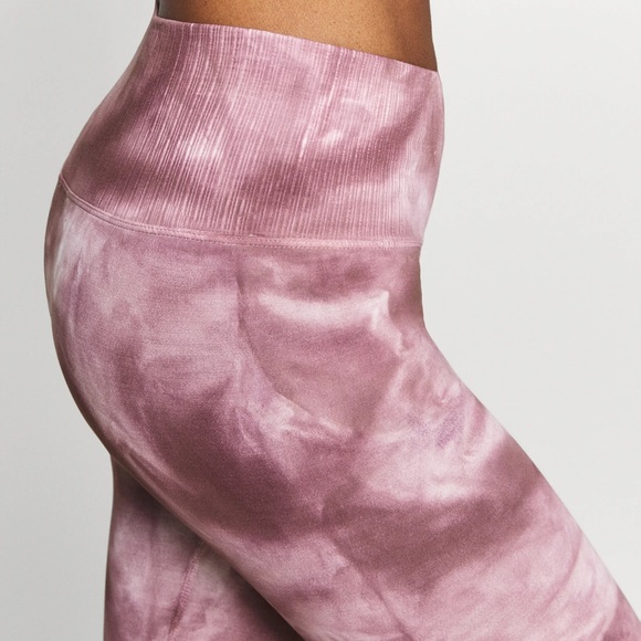 Free People Movement Good Karma tie-dye leggings - Picture 5 of 15